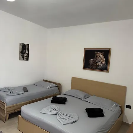 Guest house By Roni