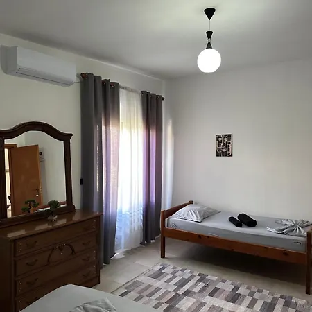By Roni Guest house *