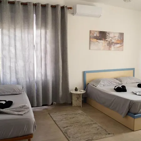Guest house By Roni *