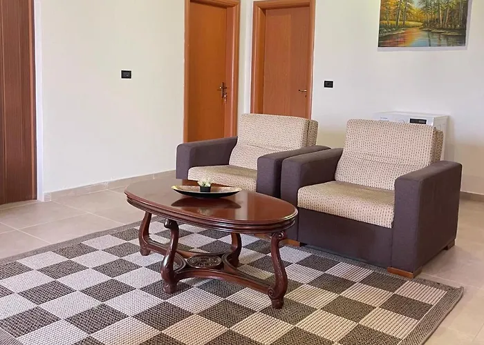 Maison d'hôtes By Roni Durrës