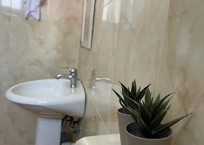 Maison d'hôtes By Roni Durrës